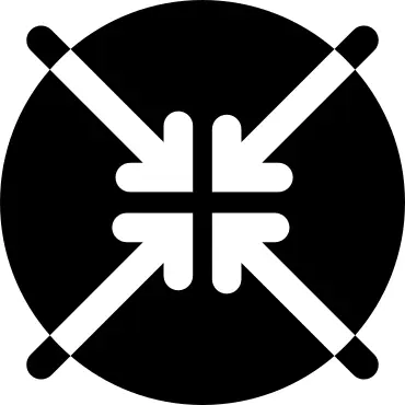 指向中心的四个箭头